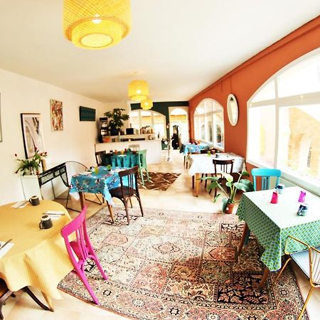 Hotel & Cantine De La Plage レ・サ​​ーブル・ドロンヌ エクステリア 写真